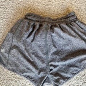 Lululemon Lulu Hotty Hots Short Grey Sz 2